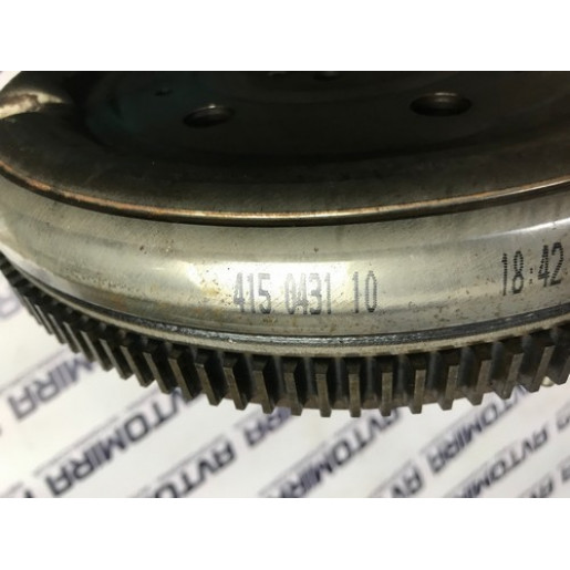 Маховик VW Passat B6 2.0TDI 2005-2010 415043110